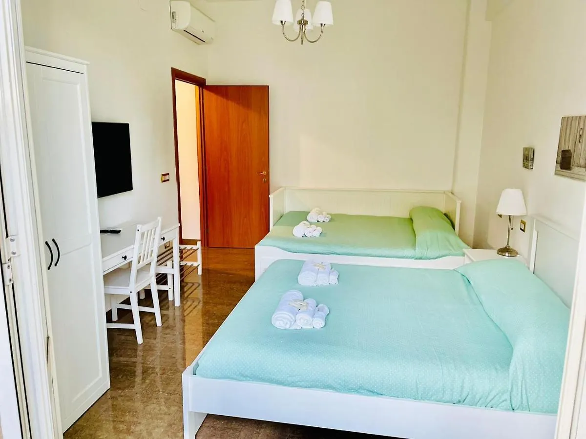 Interno Dieci Rome Apartment