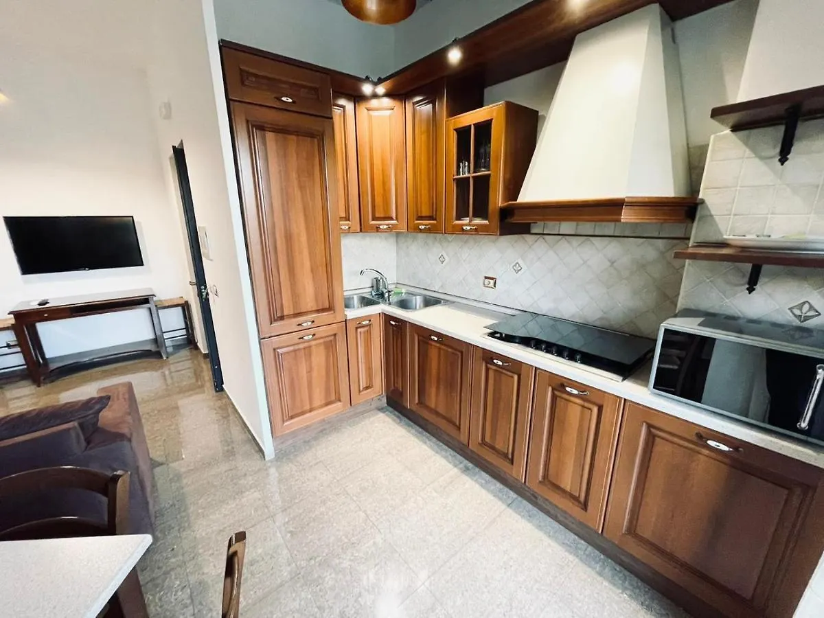 Interno Dieci Rome