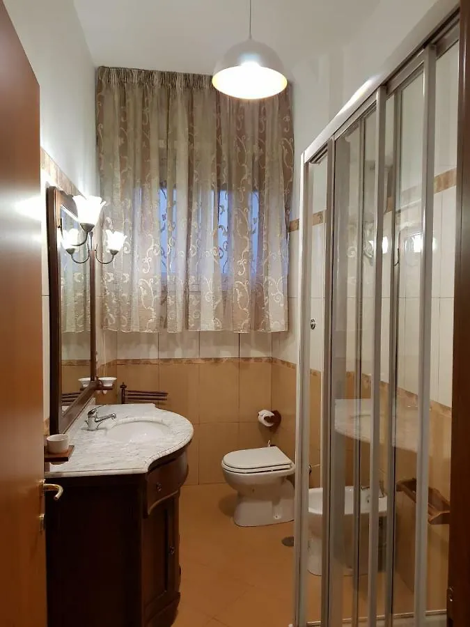 Interno Dieci Rome