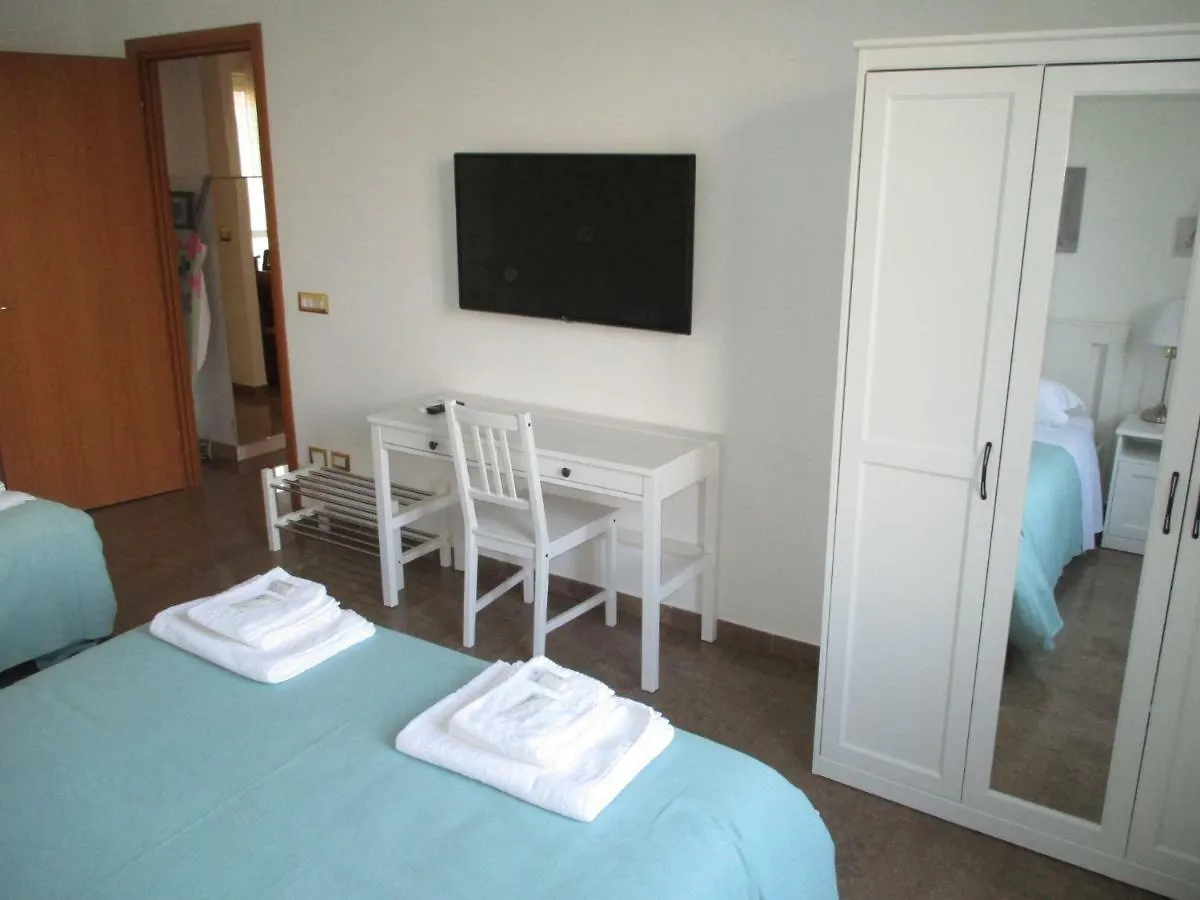 Interno Dieci Řím 0*,  Itálie